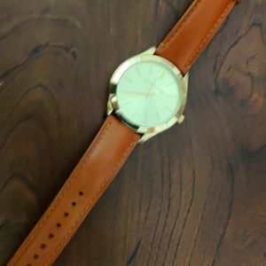 Women's Michael Kors watch ⌚